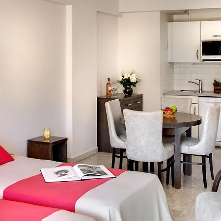 The Originals Boutique, Les Strelitzias Szálloda 3*