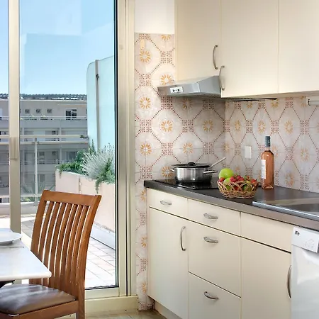 The Originals Boutique, Les Strelitzias 3*