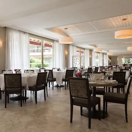 The Originals Boutique, Les Strelitzias Juan-les-Pins