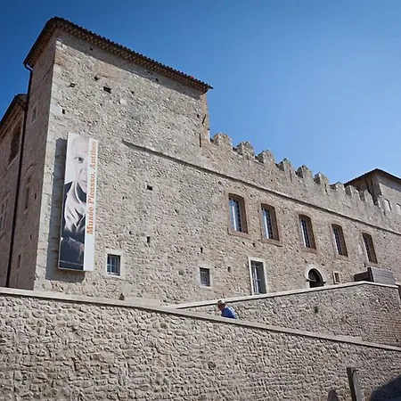 מלון The Originals Boutique, Les Strelitzias 3*