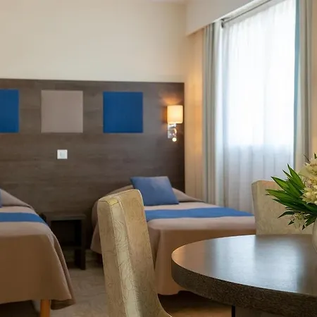 Hotel The Originals Boutique, Les Strelitzias