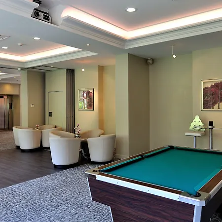 The Originals Boutique, Les Strelitzias Hotel 3*