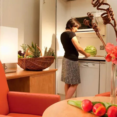 Hotel The Originals Boutique, Les Strelitzias