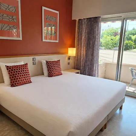 The Originals Boutique, Les Strelitzias 3* Juan-les-Pins