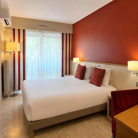 The Originals Boutique, Les Strelitzias Hotel Juan-les-Pins
