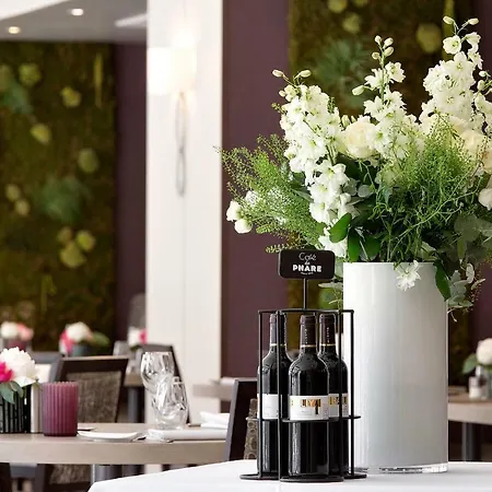 The Originals Boutique, Les Strelitzias Hotel 3*