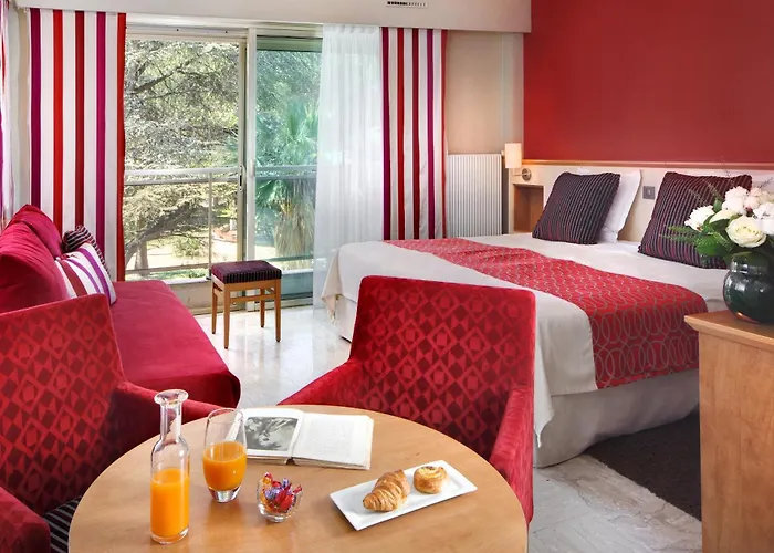 Hotel The Originals Boutique, Les Strelitzias Juan-les-Pins