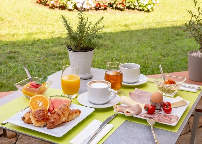 The Originals Boutique, Les Strelitzias Hotel